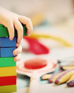 Home 2 child 1864718 1920